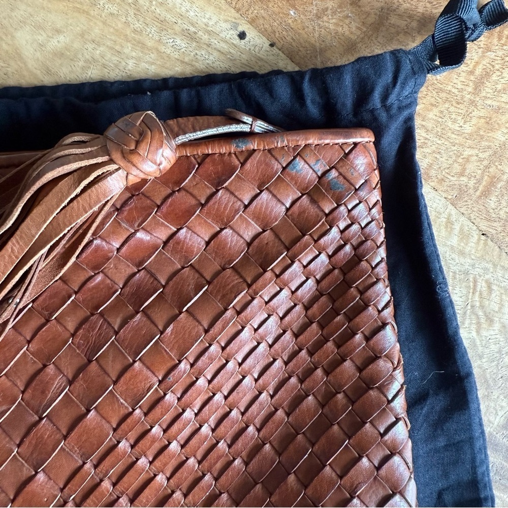 Massimo Dutti Woven Nappa Tan Leather Clutch with tassle 9”x7”x1” - Picture 11 of 16